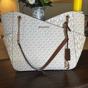 Michael Kors Jet Set Large Logo Shoulder Bag